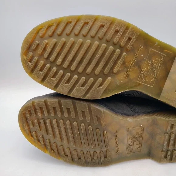 Dr. Martens Original Hayley Grey Suede Buckle Zip Up Ankle Boots Womens Size 10L - Picture 8 of 8